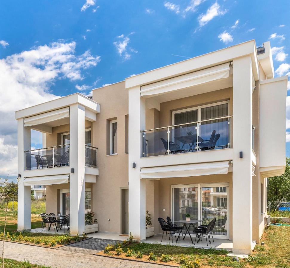 Bianco Mare Studios-Apartments Kalyves Polygyrou Екстериор снимка