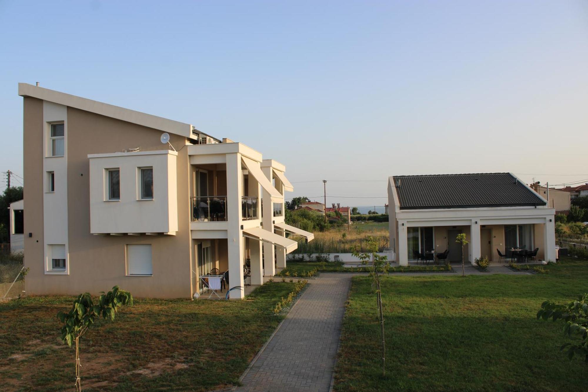 Bianco Mare Studios-Apartments Kalyves Polygyrou Екстериор снимка