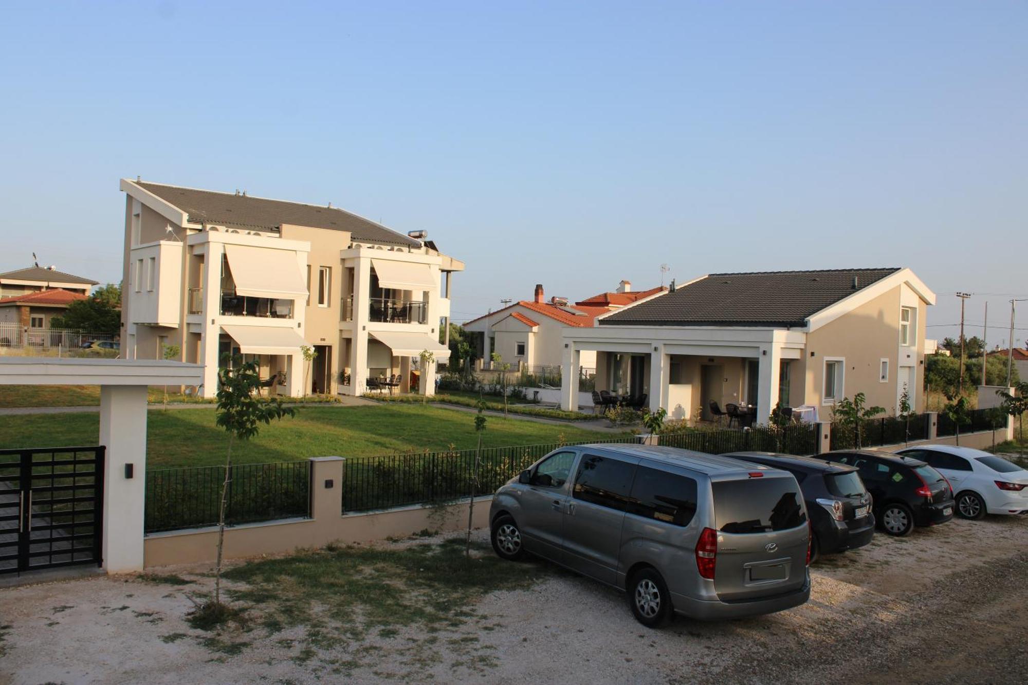 Bianco Mare Studios-Apartments Kalyves Polygyrou Екстериор снимка