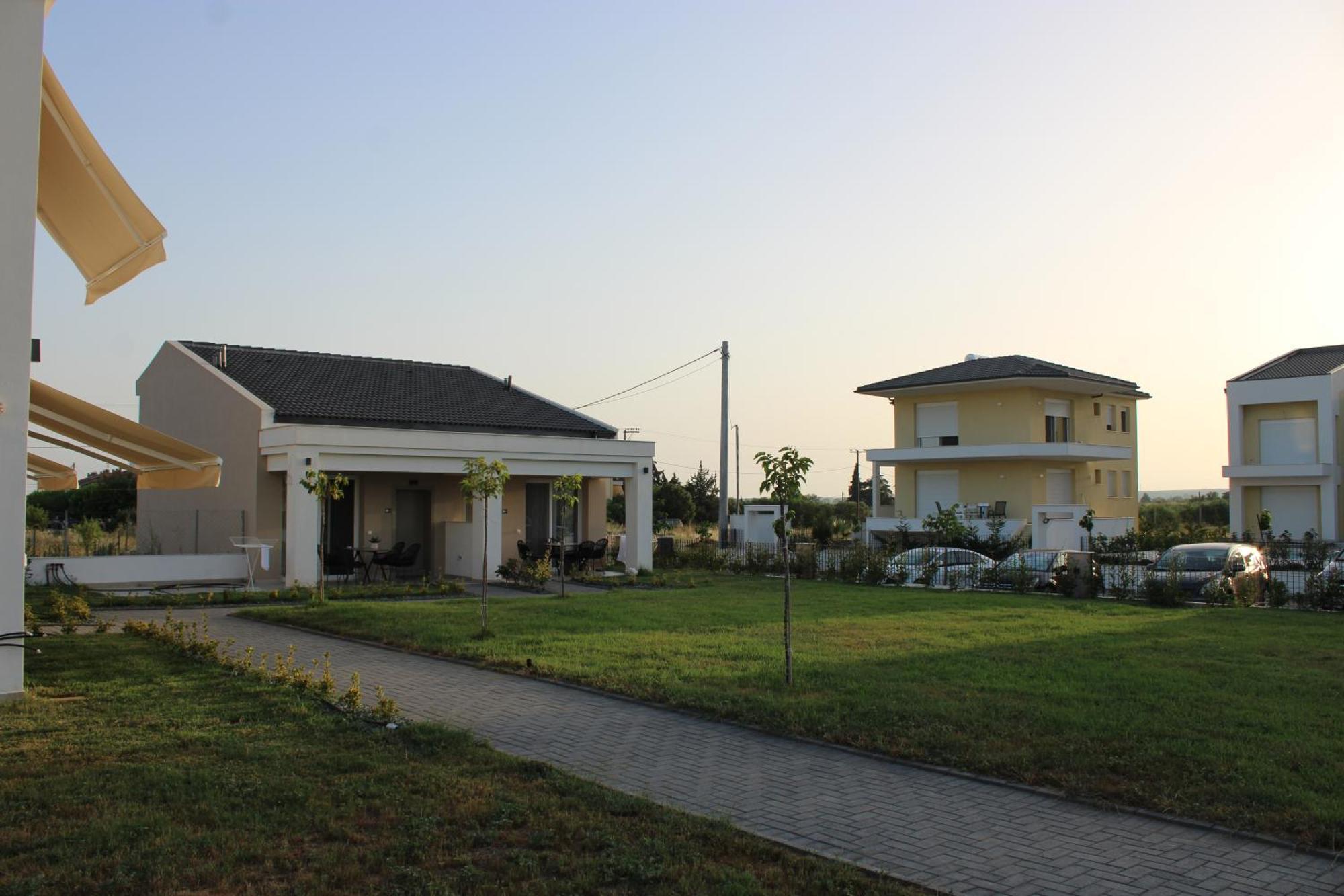Bianco Mare Studios-Apartments Kalyves Polygyrou Екстериор снимка